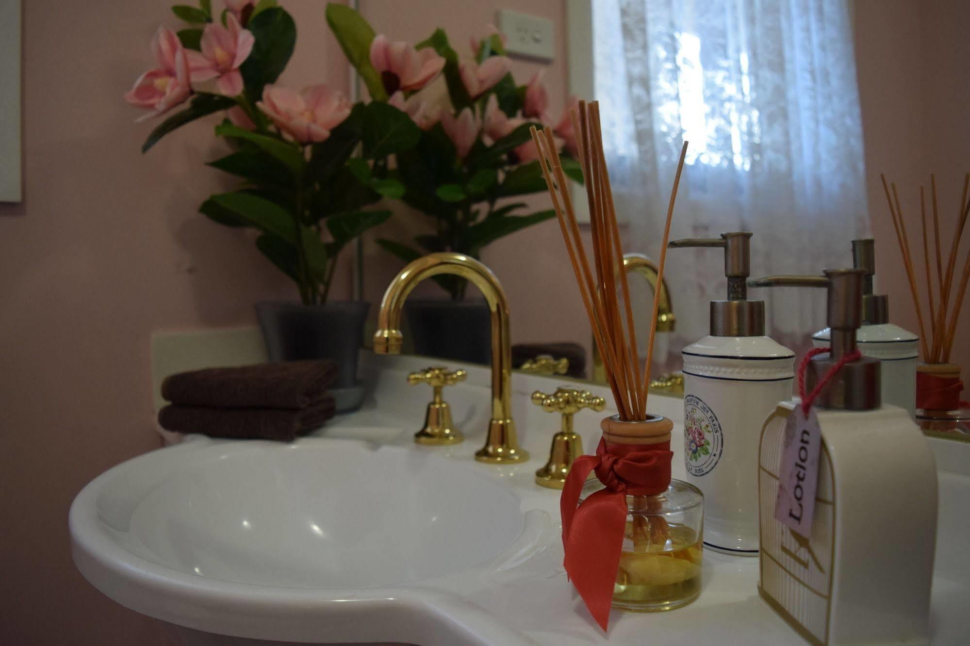 Stanhope Gardens Cutmore Cottages - Meurants Manor المظهر الخارجي الصورة